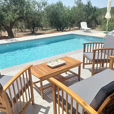 Olive Garden Costa Navarino