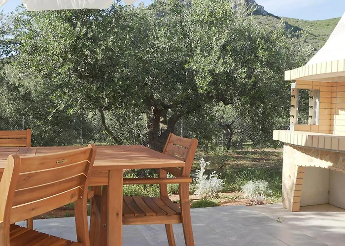 Olive Garden Costa Navarino